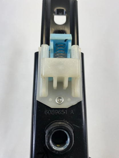 2007-2010 HYUNDAI ELANTRA FRONT RIGHT SIDE SEAT BELT HEIGHT ADJUSTER 88890-2H550