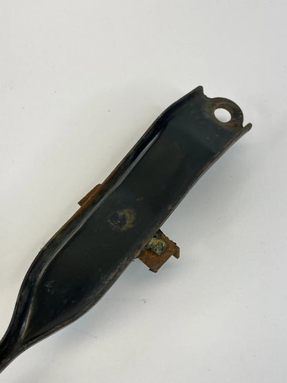 03 04 05 06 07 08 TOYOTA COROLLA 1.8L L4 BATTERY HOLD DOWN FRAME CLAMP OEM