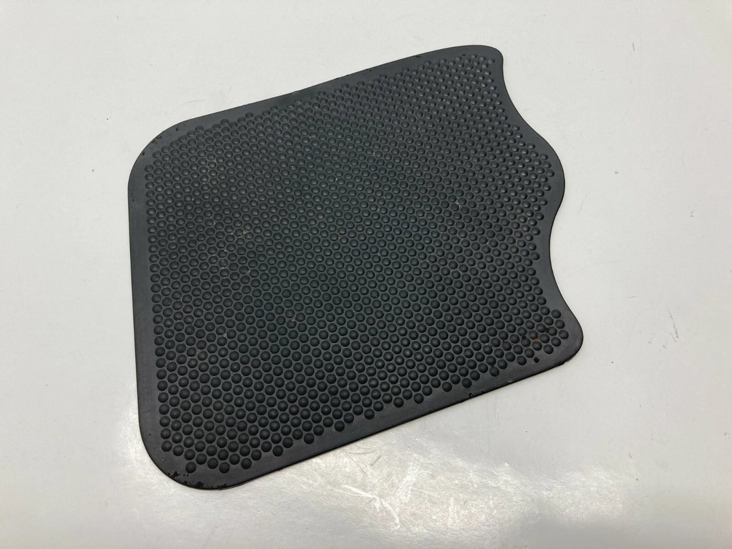 2001 01 PONTIAC GRAND AM CENTER CONSOLE INSERT RUBBER MAT 22628955 OEM