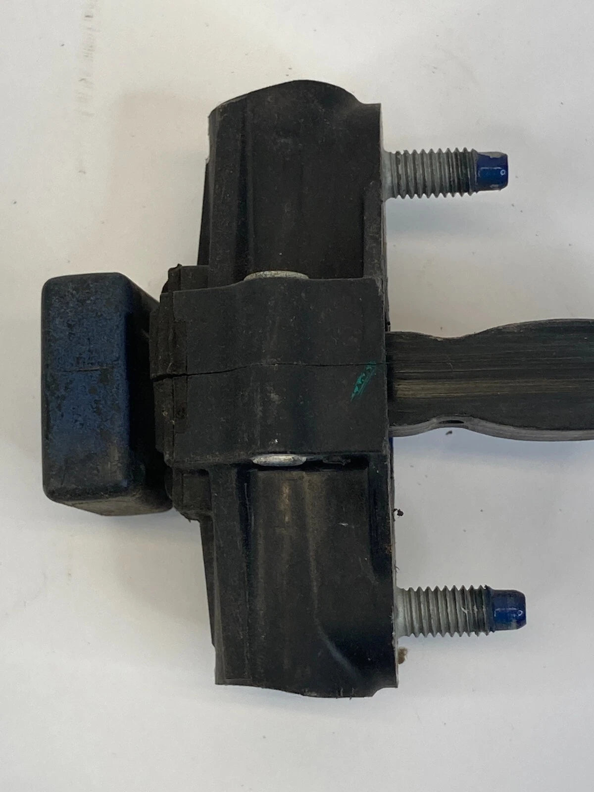 2006-2011 FORD FOCUS REAR RIGHT SIDE DOOR CHECK STOP STOPPER DETENT OEM