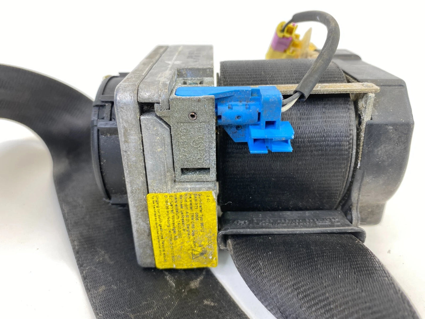 1999-2005 VOLKSWAGEN JETTA GOLF FR RIGHT SIDE SEAT BELT RETRACTOR 1J4-857706 OEM