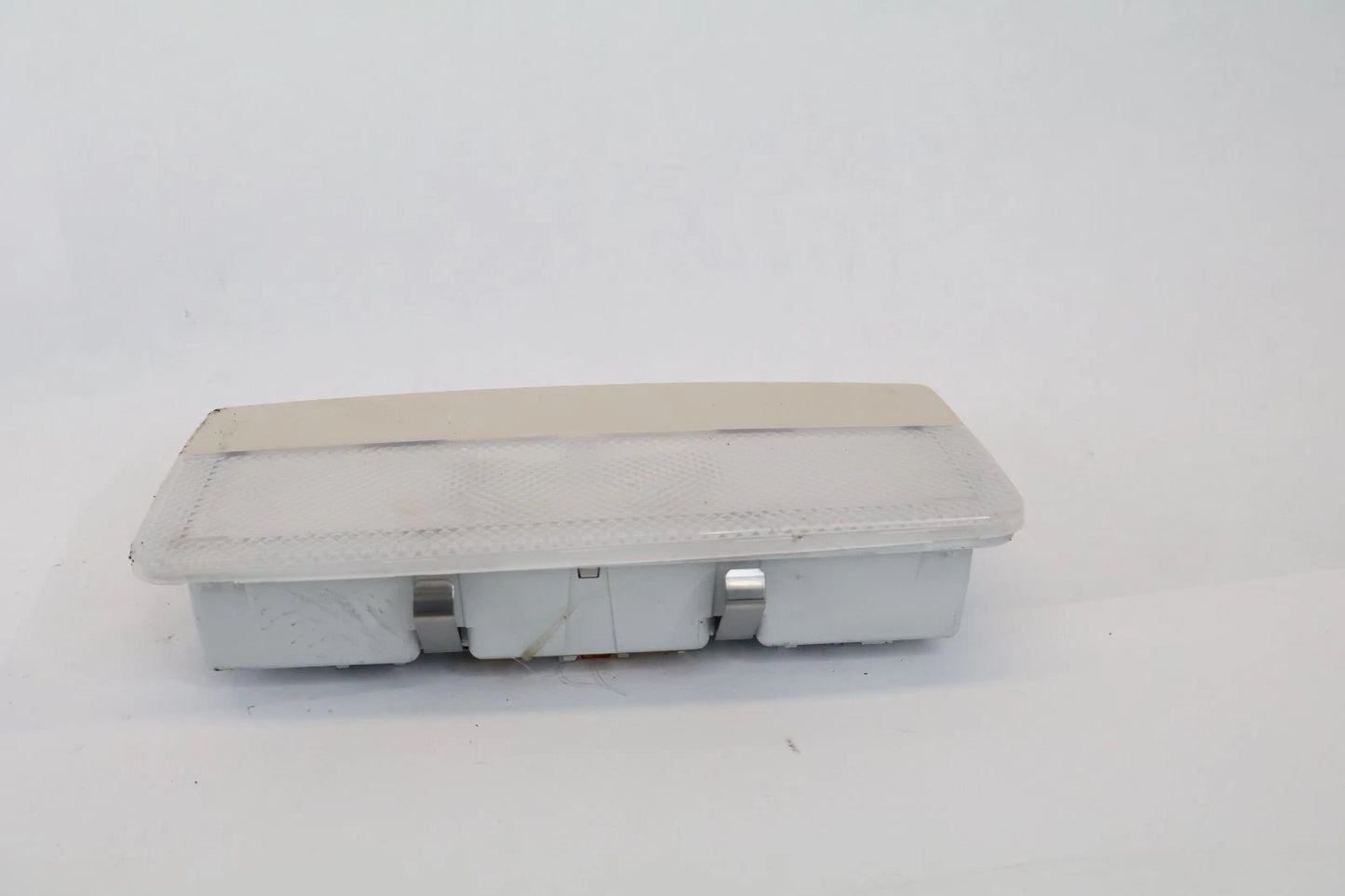 2016-2018 CHEVROLET CRUZE REAR SEAT CENTER COURTESY DOME LIGHT ASSEMBLY OEM