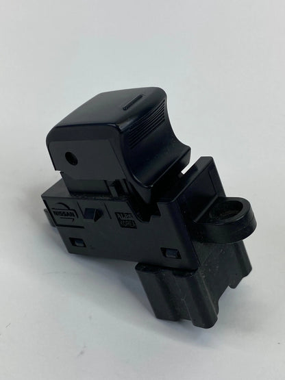 2005-2015 NISSAN XTERRA REAR RIGHT SIDE DOOR WINDOW CONTROL SWITCH 25411-EA003