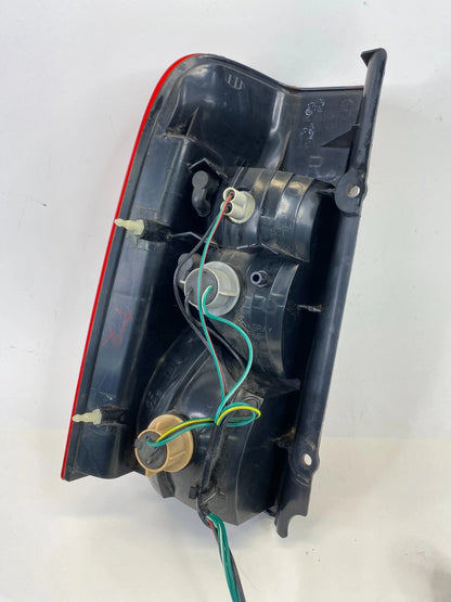 02-04 NISSAN XTERRA REAR RIGHT SIDE TAIL LIGHT TAILLIGHT LAMP 935-700-04 OEM