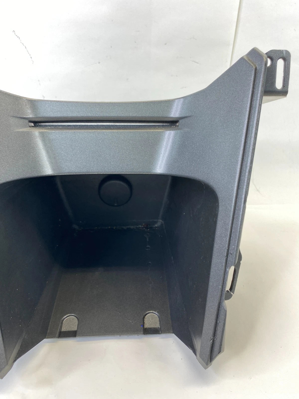 2003-2006 CHEVROLET TAHOE CENTER DASH STORAGE POCKET MODULE 1732256-5 OEM
