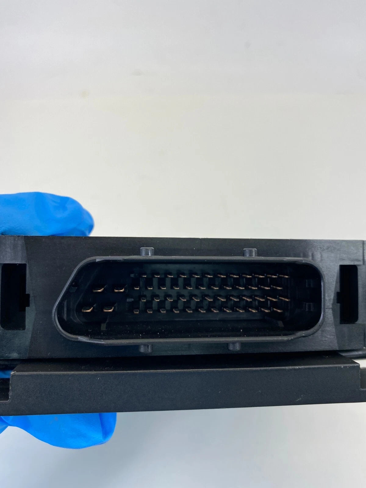 11 12 VOLKSWAGEN TOUAREG 3.0L TRANSMISSION COMPUTER CONTROL MODULE TCM TCU OEM