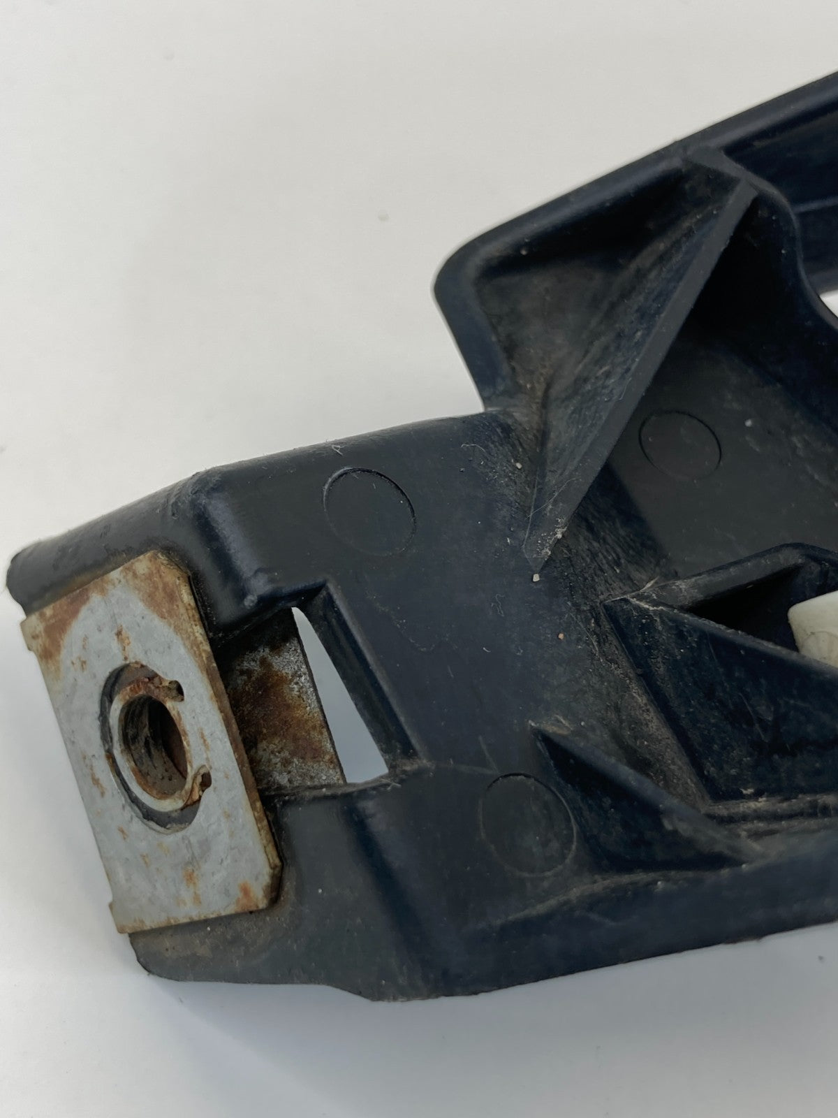 2009 2010 2011 Jaguar XF Front Bumper Left Side Bumper Bracket Support OEM