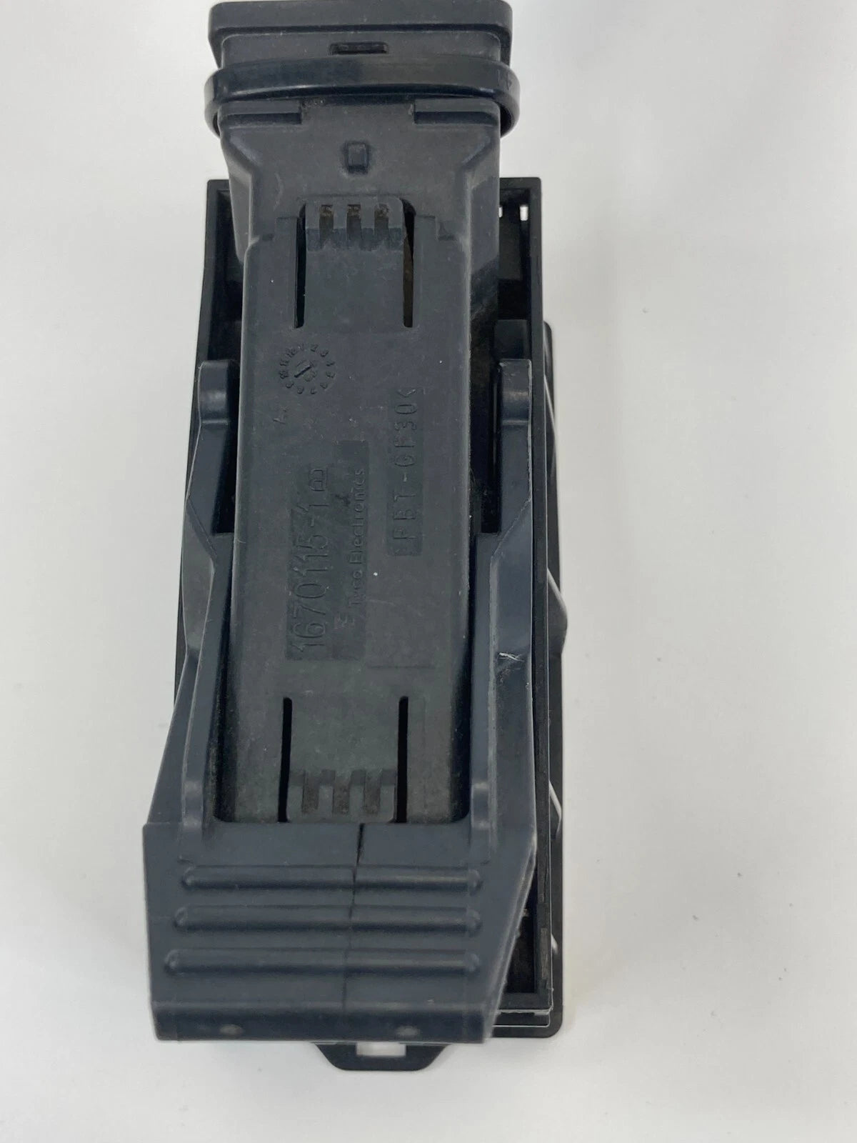 2013-2015 CHEVROLET SPARK ABS ANTI-LOCK BRAKE PUMP PLUG CONNECTOR OEM 1670115-1