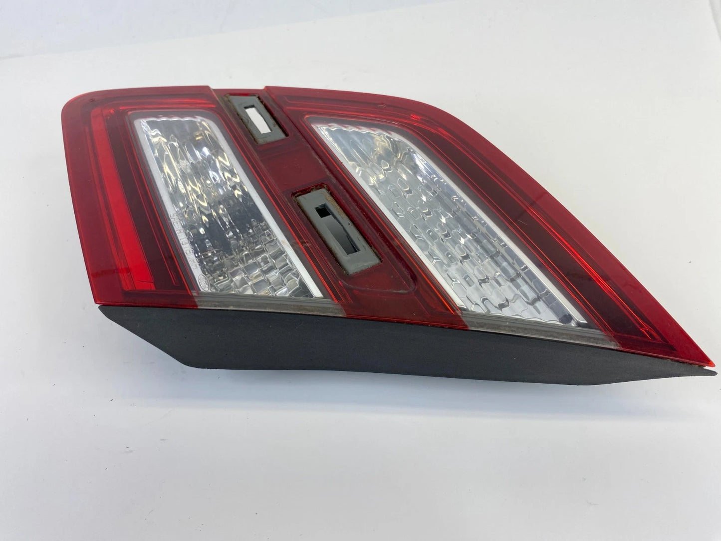 2013-2019 FORD POLICE INTERCEPTOR SEDAN TRUNK LID RIGHT SIDE BACKUP LAMP ASSY