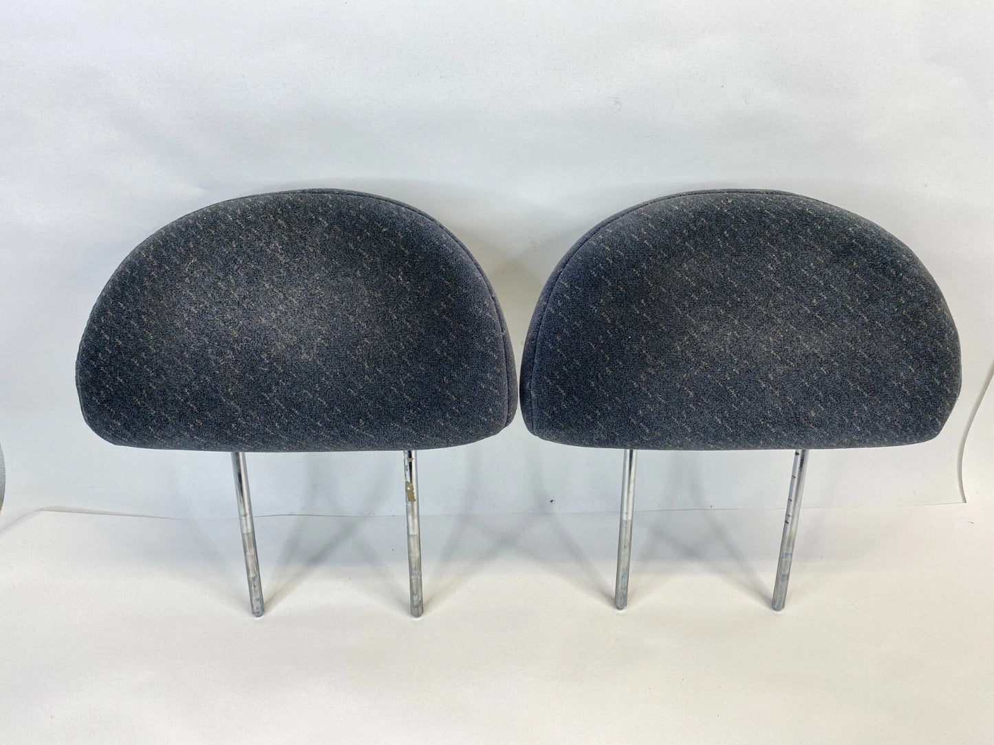 2002-2005 HYUNDAI SONATA FRONT SEAT HEADREST HEAD REST LEFT & RIGHT PAIR SET OEM