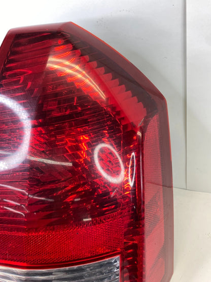 2005-2007 CHRYSLER 300 SEDAN REAR RIGHT PASSENGER TAIL LIGHT LAMP TAILLIGHT OEM