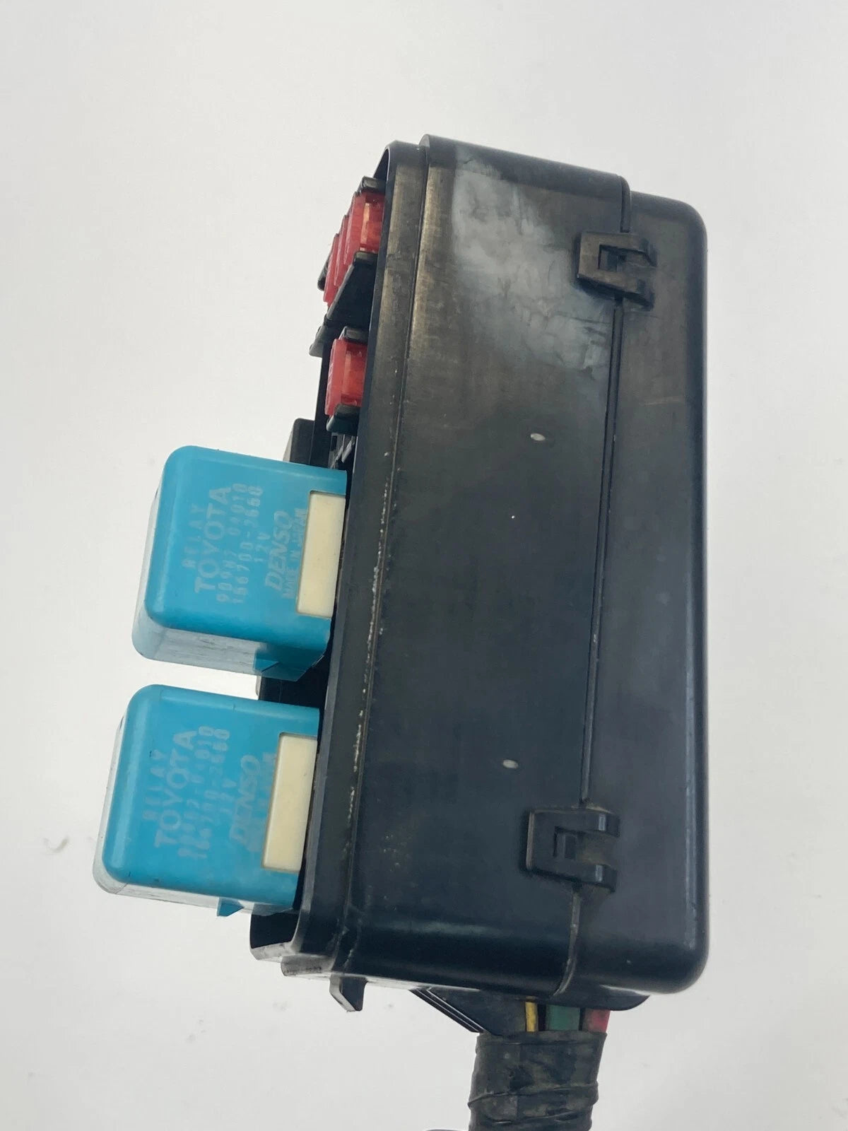 04 05 06 07 TOYOTA HIGHLANDER 3.3L HYBRID ENGINE SMALL FUSE RELAY BLOCK BOX OEM