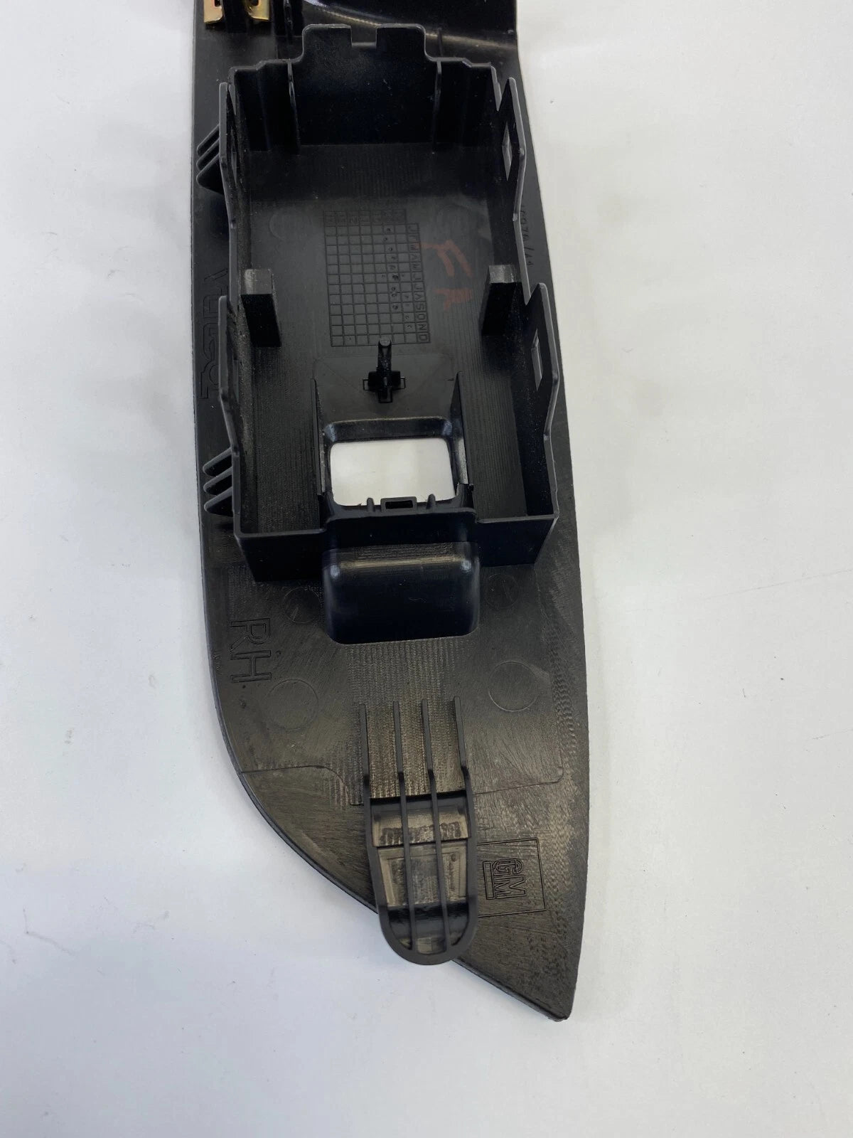 2010-2017 CHEVROLET EQUINOX FRONT RIGHT SIDE WINDOW SWITCH TRIM BEZEL 25946839
