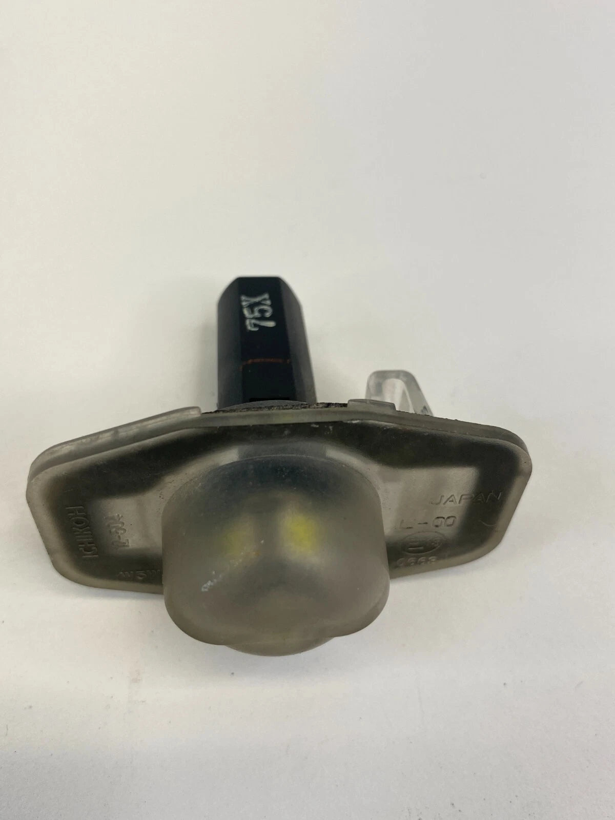 2008-2015 SCION XB 09-13 TOYOTA COROLLA WAGON REAR LICENSE PLATE LIGHT LAMP OEM