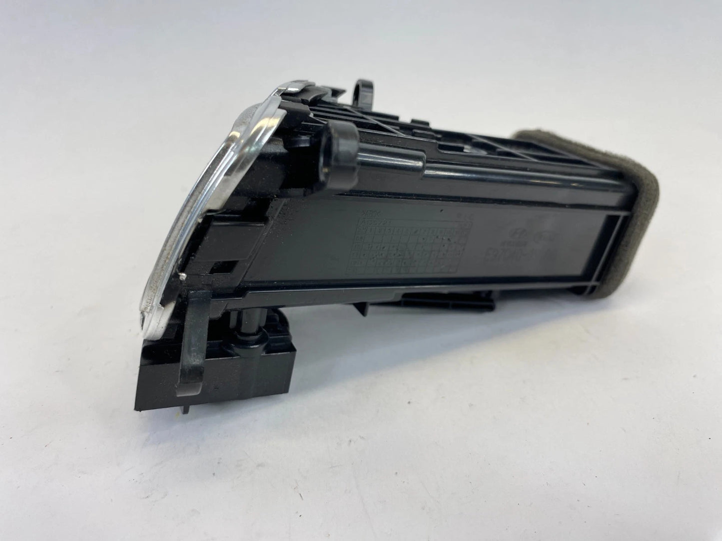 2011-2014 HYUNDAI SONATA REAR LEFT CENTER CONSOLE AC AIR VENT E97040-3S000 OEM