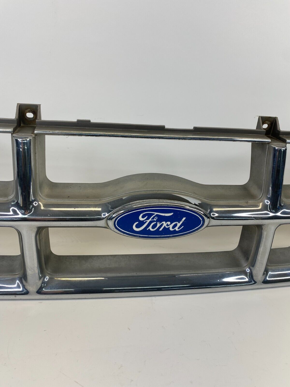 1993 1994 93 94 Ford Ranger XLT Front Grill Grille w/ Emblem F37B-8150-BEW OEM