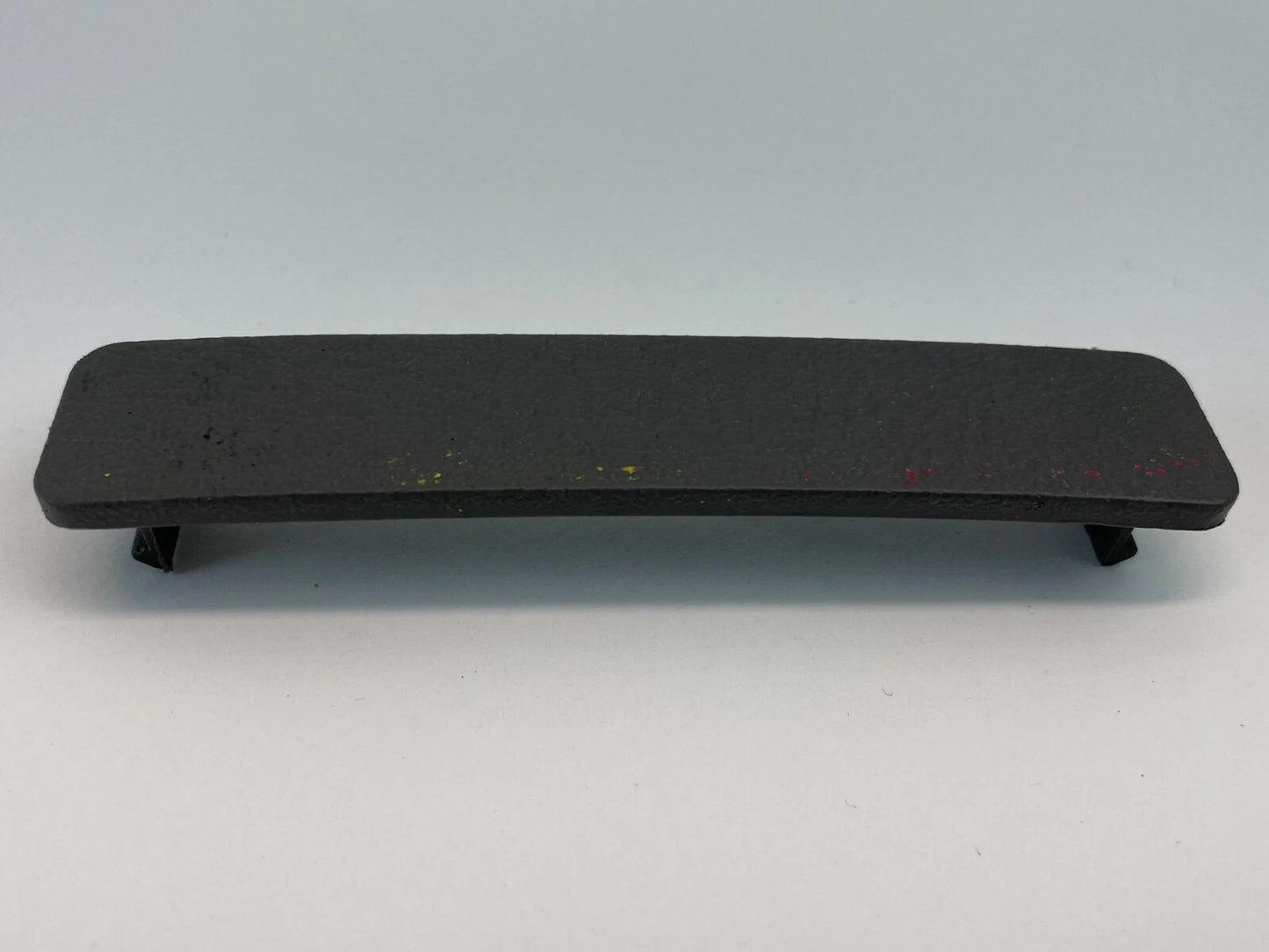 02-04 GMC ENVOY XL INNER DOOR HANDLE PLUG TRIM BOLT SCREW CAP COVER 15050504