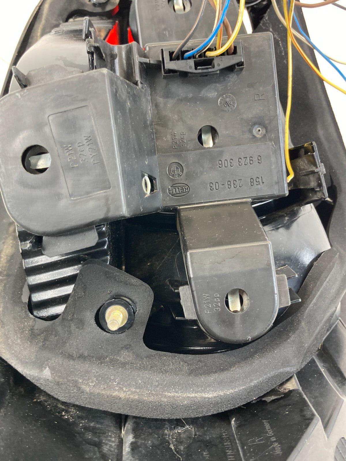 2006 2007 BMW 530xi Sedan Rear Right Passenger Side Tail Light Taillight 7165740