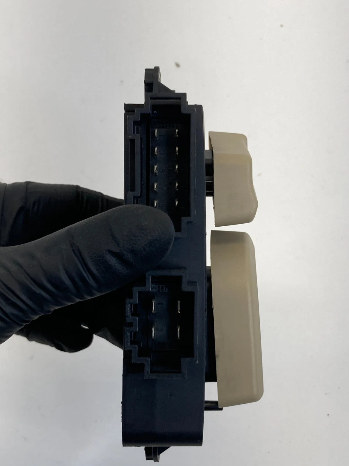 02-08 AUDI A4 QUATTRO PASSENGER FRONT RIGHT POWER SEAT SWITCH BEIGE 8EO959748A