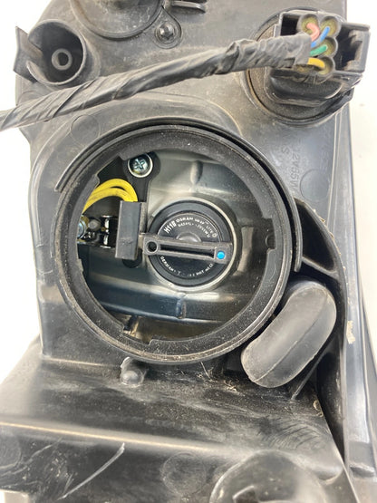 10-13 KIA FORTE FRONT RIGHT PASSENGER SIDE HEADLIGHT HEADLAMP LAMP 92102-1MXXX