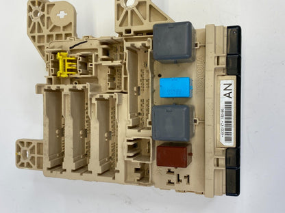 2004-2006 Toyota Sienna Instrument Panel Dash Cabin Interior Fuse Box OEM