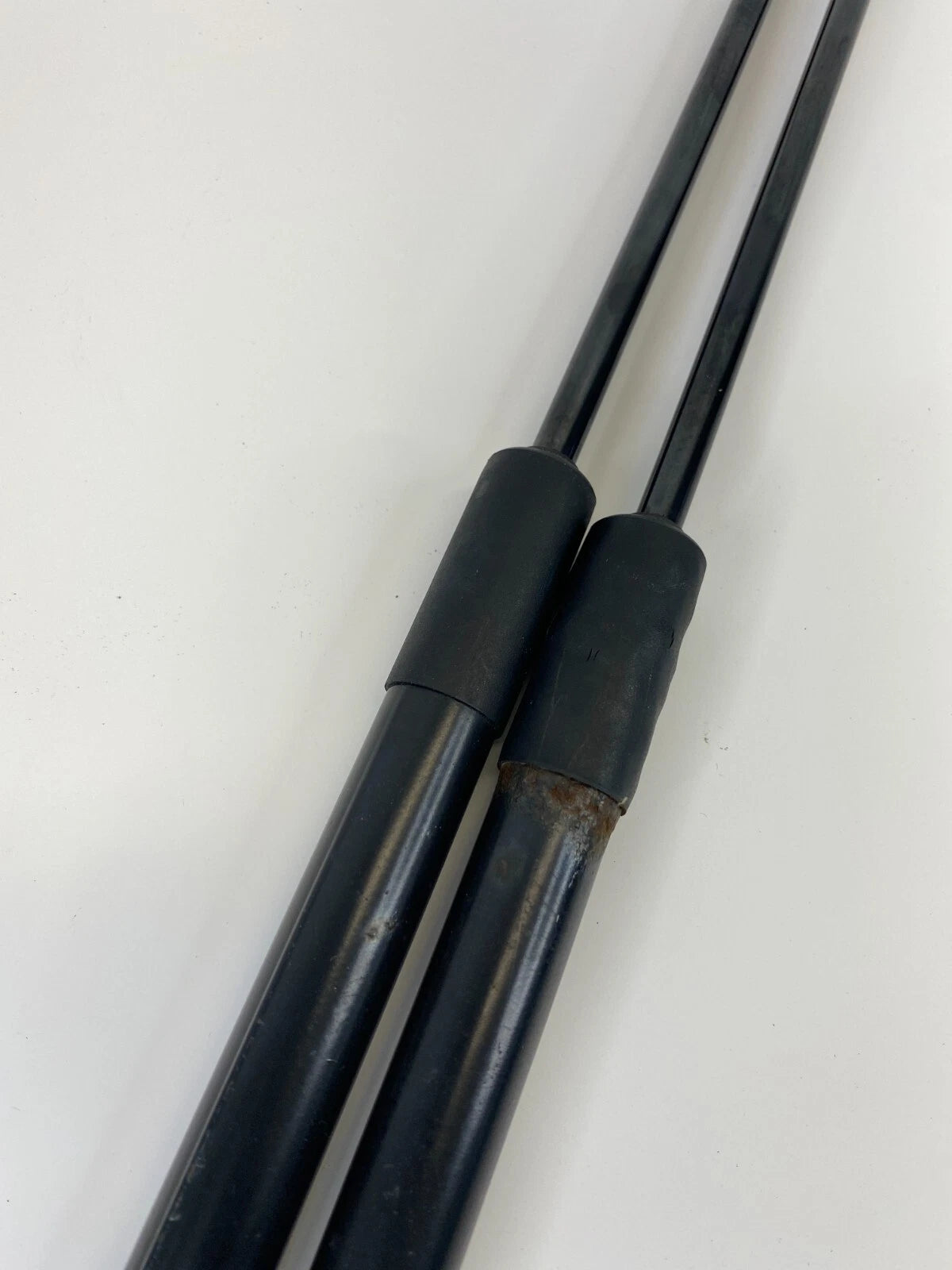 12-15 CHEVROLET CAPTIVA SPORT TRUNK LIFTGATE LIFT SUPPORT SHOCK STRUT PAIR SET