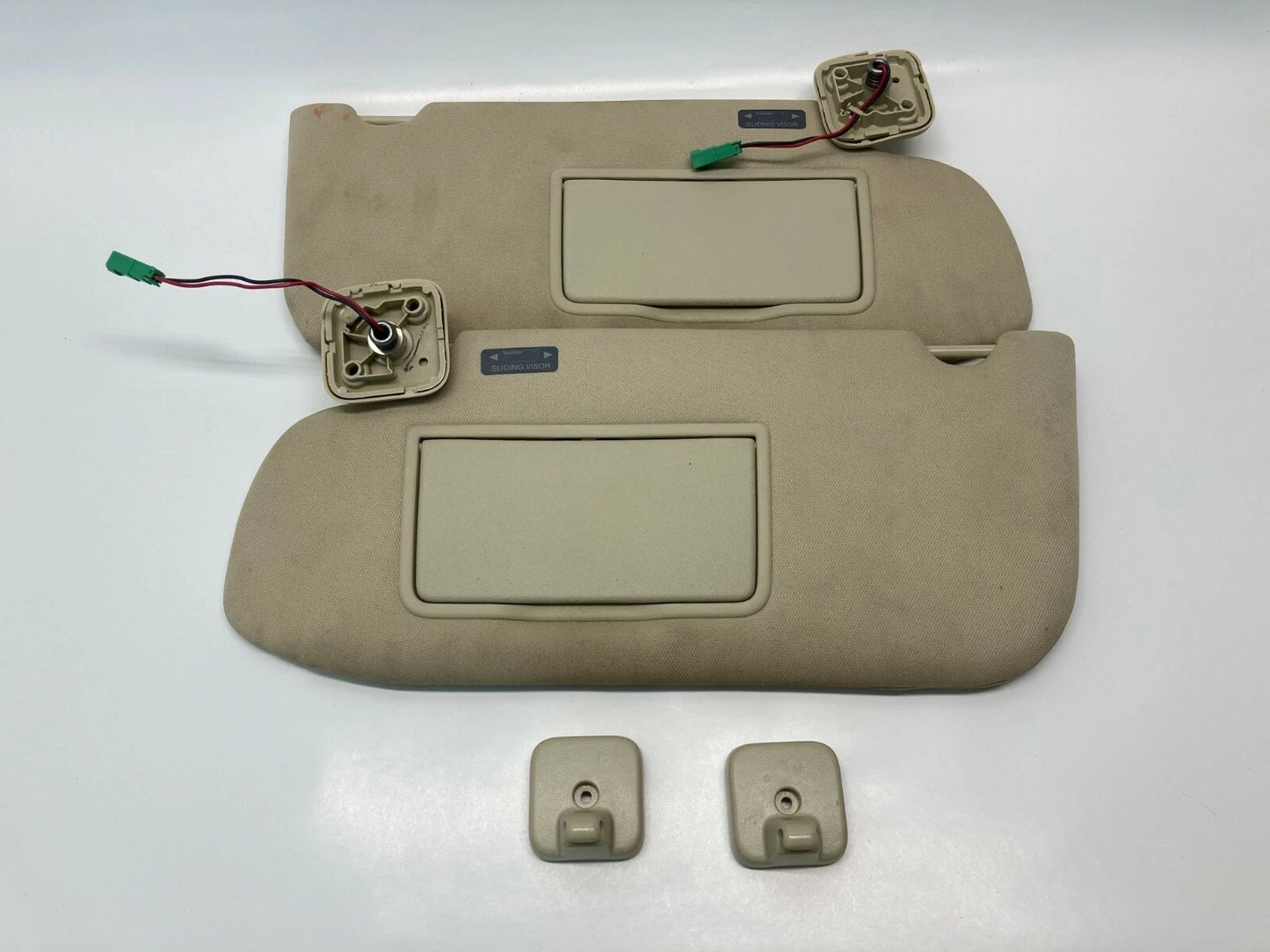 2013-2019 FORD TAURUS DRIVER & PASSENGER SUNVISOR SUN VISOR SET ILLUMINATED OEM