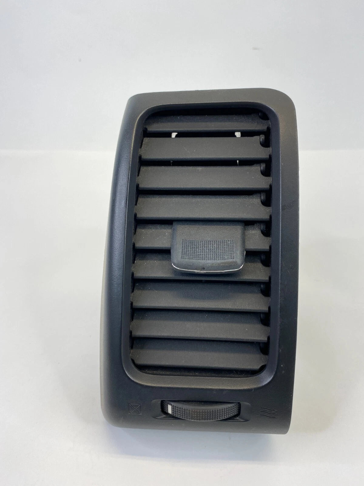 2007-2013 NISSAN ALTIMA LEFT DASH A/C AIR VENT GRILLE OUTLET 68761-JA00A OEM