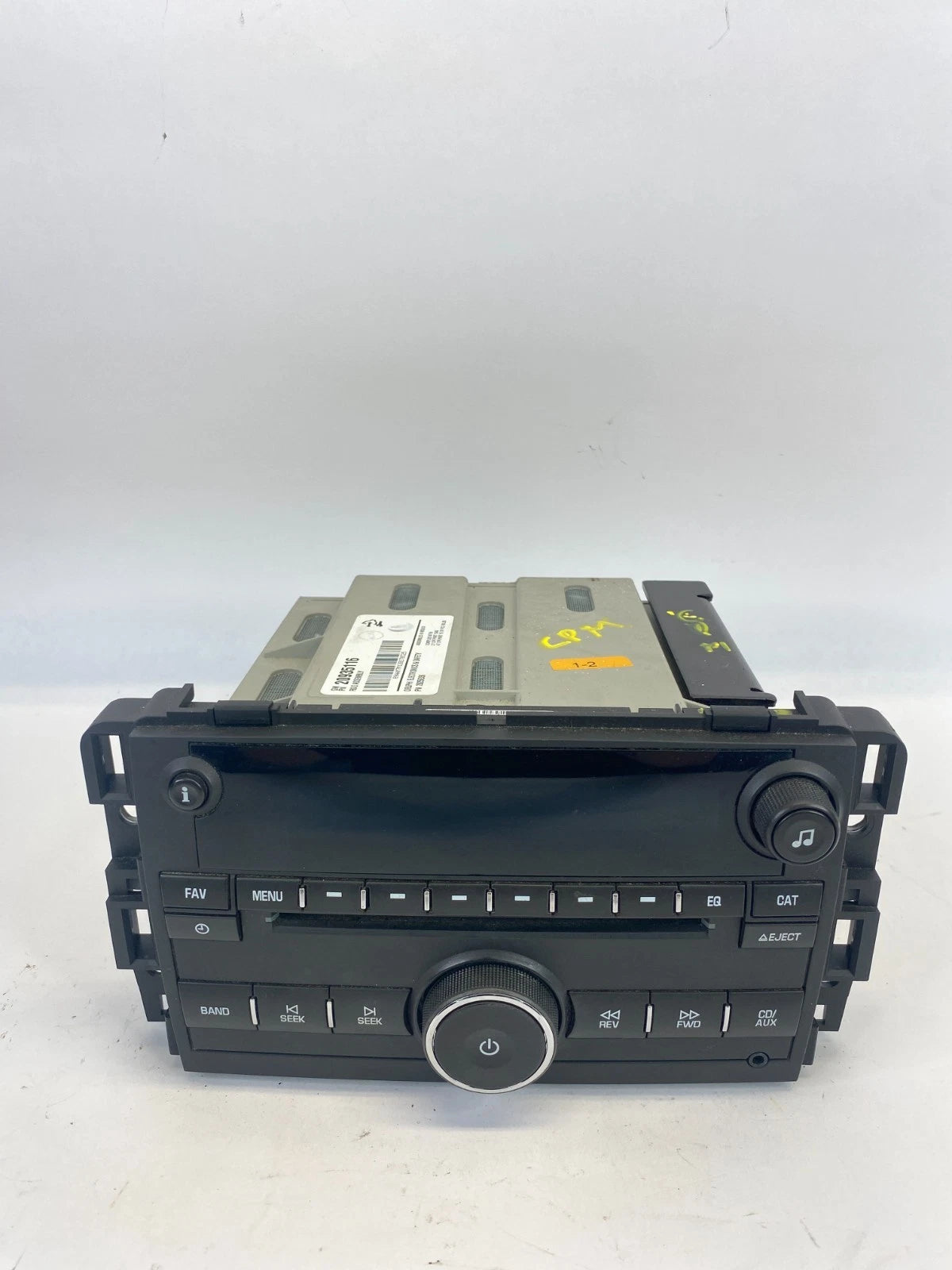 2009-2012 CHEVROLET TRAVERSE AM/FM RADIO RECEIVER CD DISC PLAYER STEREO 20935116