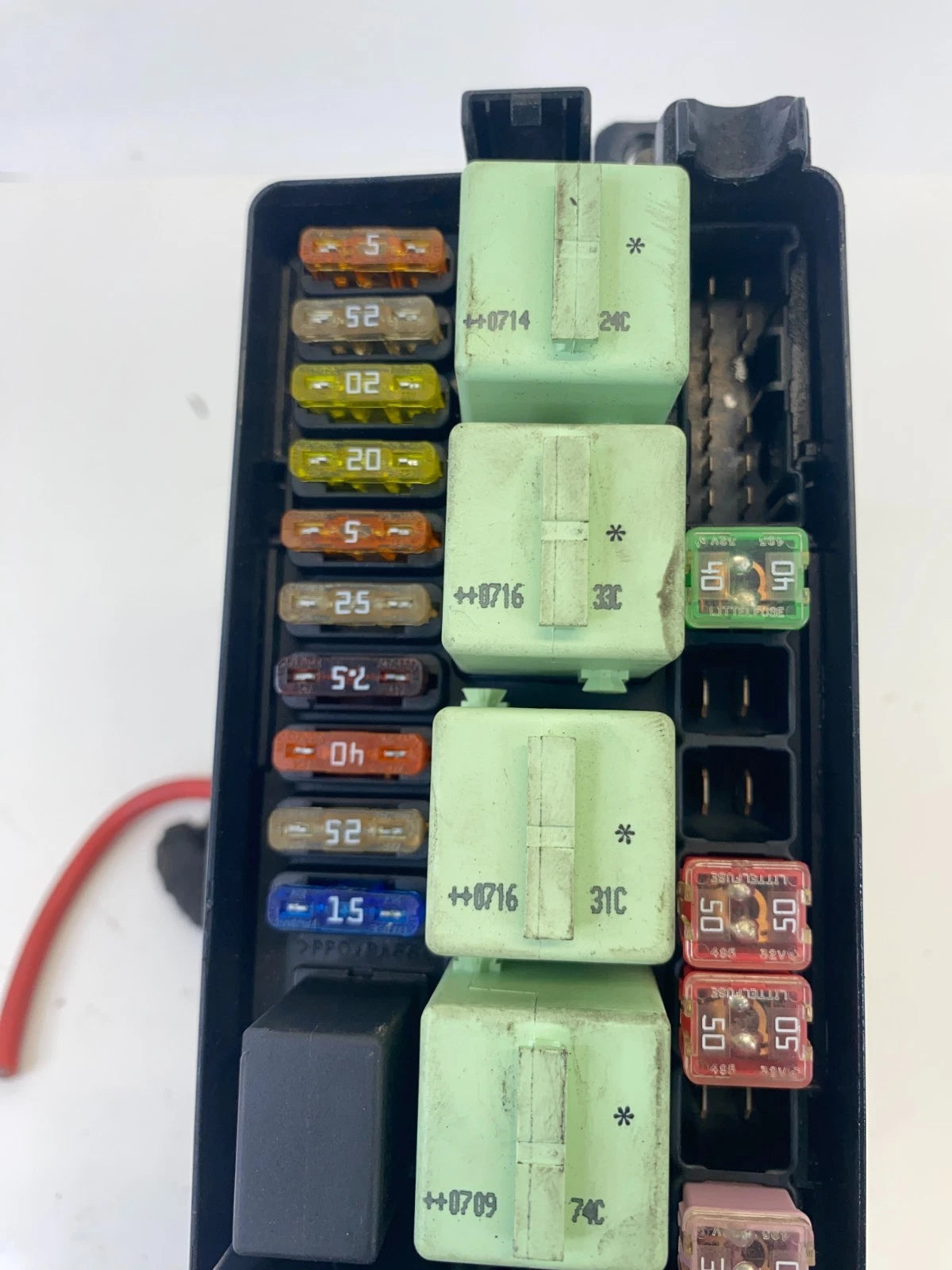 2004-2008 MINI COOPER 1.6L L4 M/T ENGINE BAY FUSE RELAY BOX 3449504-01 OEM