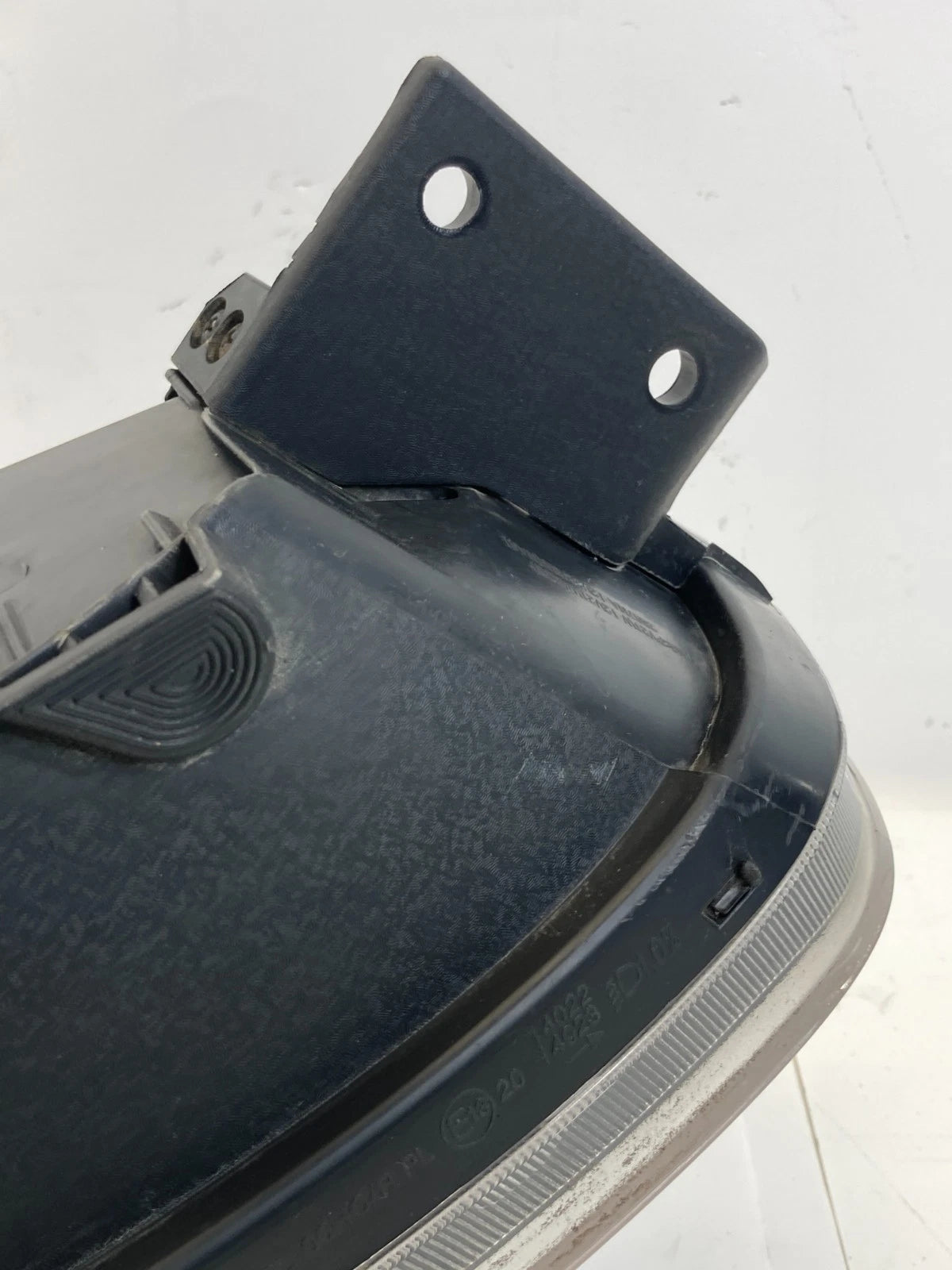 2014-2016 KIA SOUL FRONT RIGHT SIDE HEADLIGHT HEADLAMP HALOGEN 92102-B2230 OEM