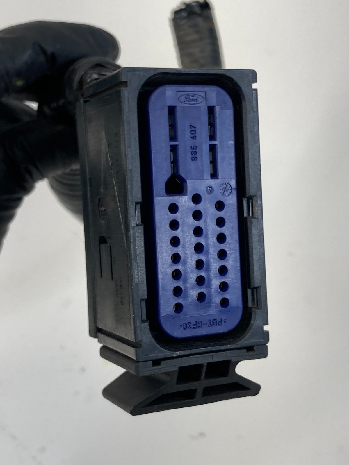 1998-2000 Lincoln Town Car 4.6L V8 ABS Pump Anti Lock Brake Connector Plug