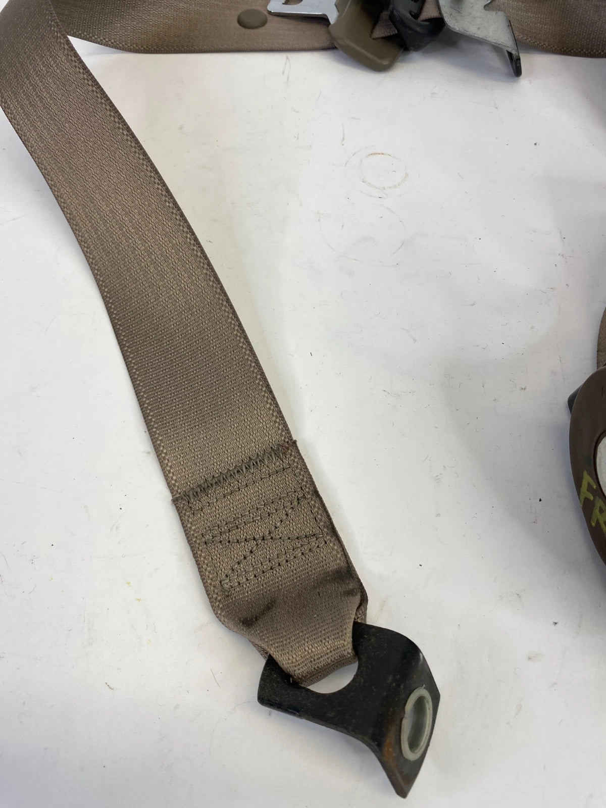2002-2005 FORD EXPLORER FRONT RIGHT SEAT BELT RETRACTOR ASSY OEM