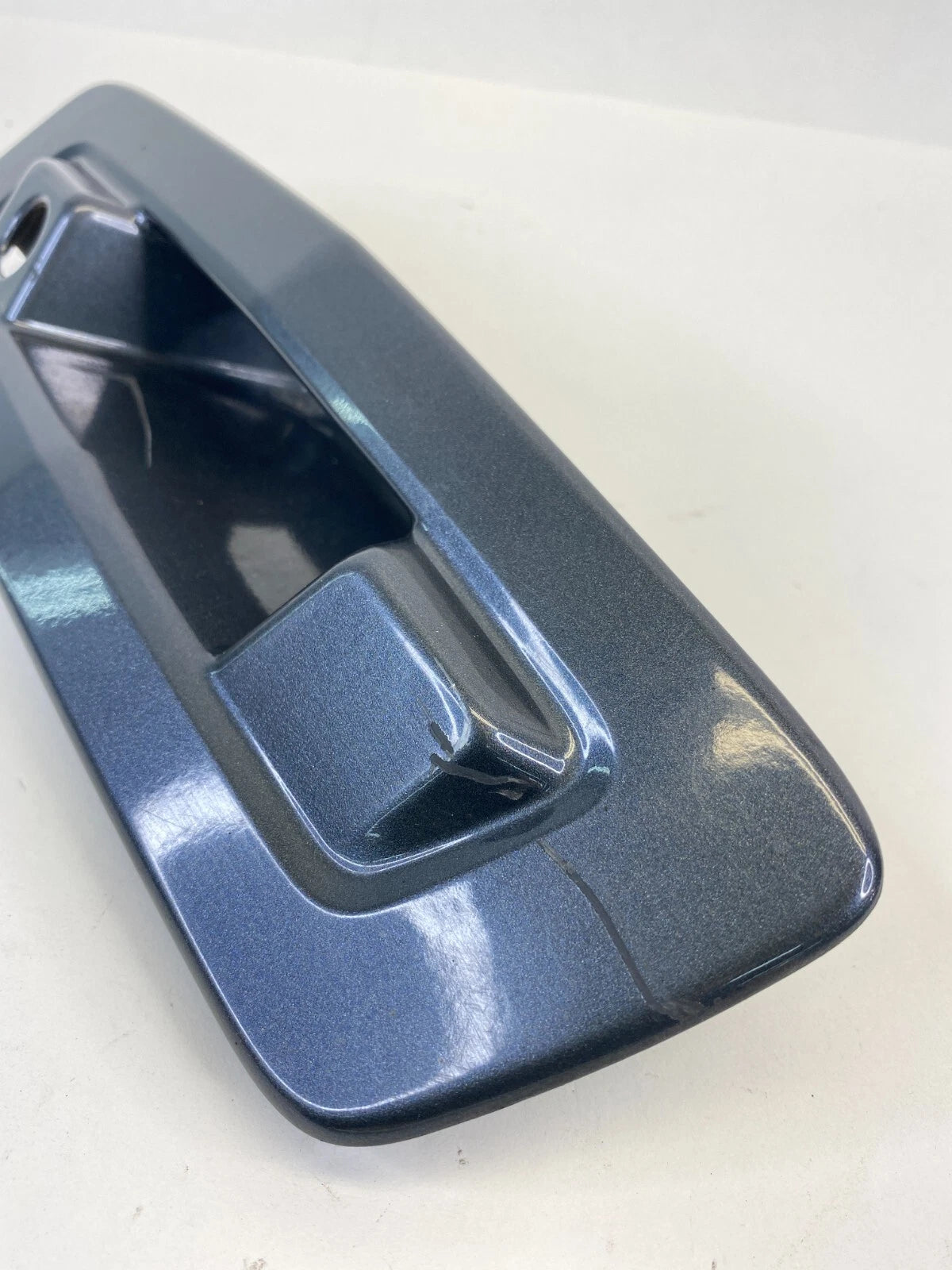 09-12 CHEVY TRAVERSE REAR HATCH TRUNK LIFTGATE EXTERIOR OUTSIDE HANDLE 22738730
