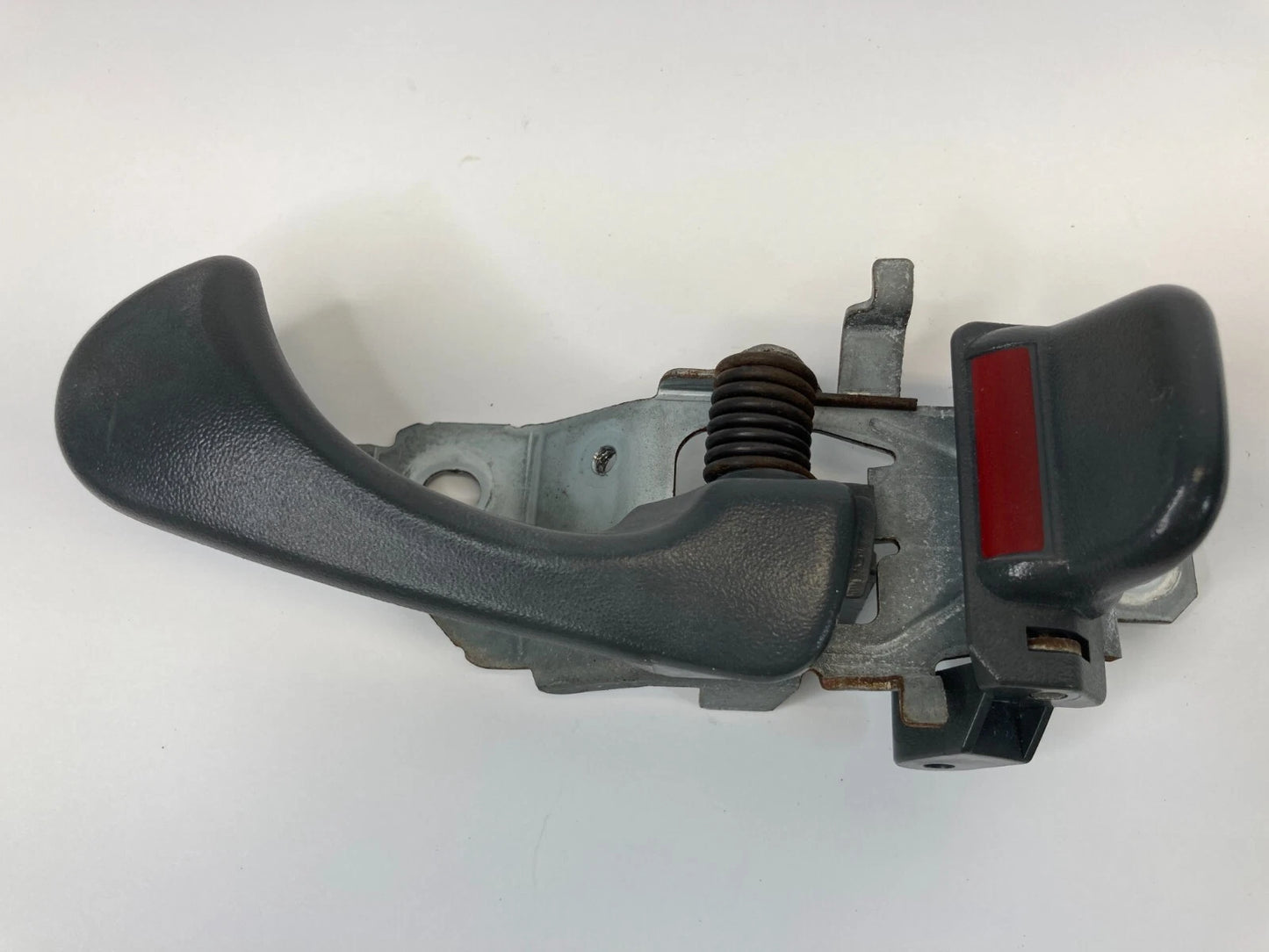 1997-2004 MITSUBISHI MONTERO SPORT FRONT RIGHT SIDE INNER DOOR HANDLE ASSEMBLY