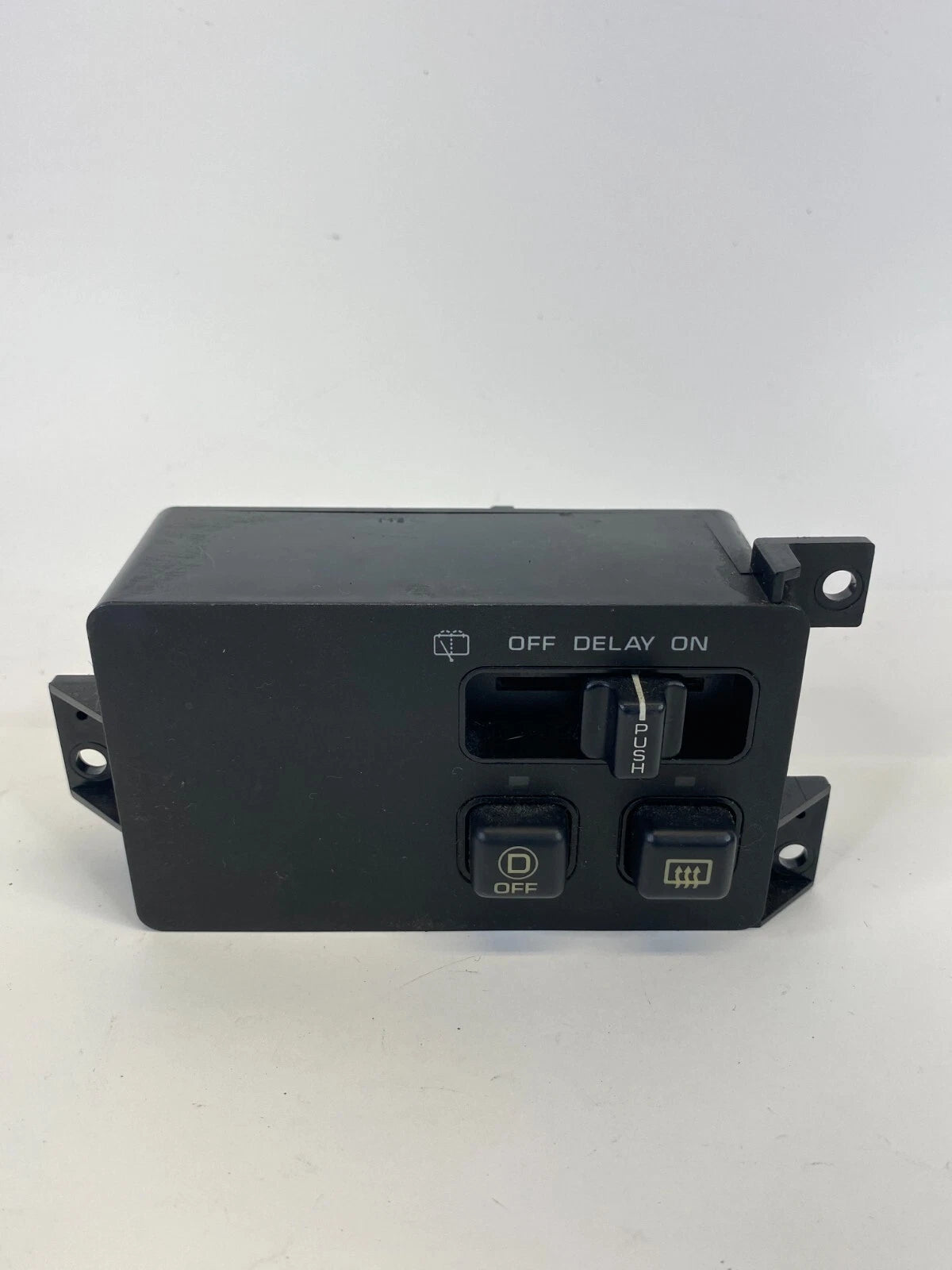 96 97 98 JEEP GRAND CHEROKEE DASH REAR WINDSHIELD WIPER DEFROSTER SWITCH 758143