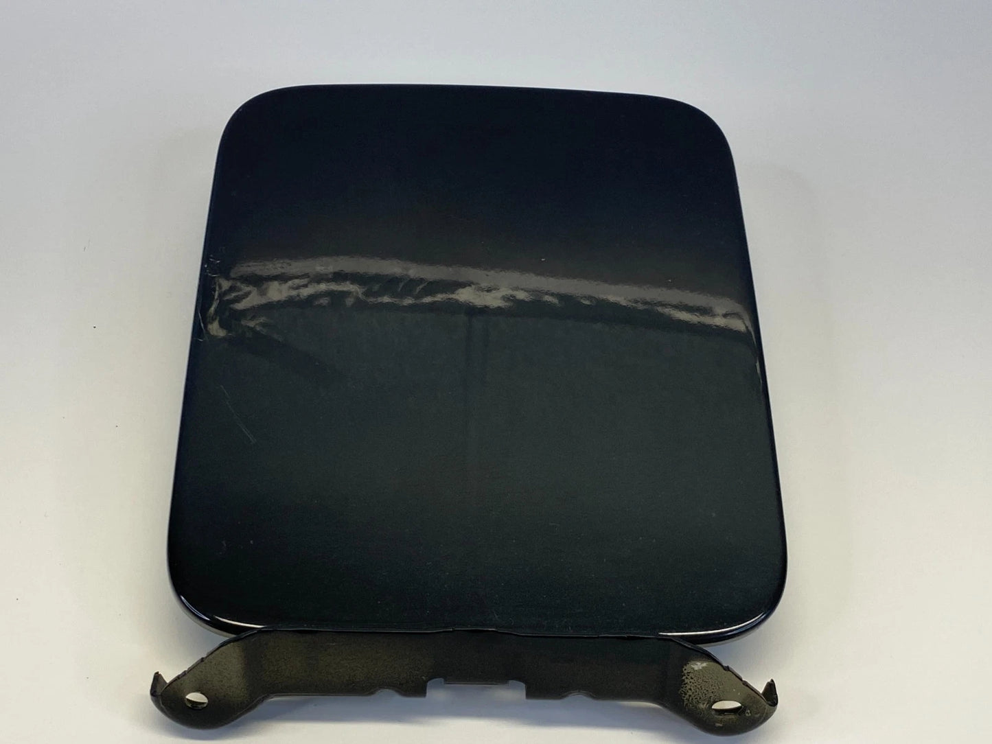 2013-2016 NISSAN PATHFINDER FUEL FILLER DOOR GAS TANK LID FLAP COVER