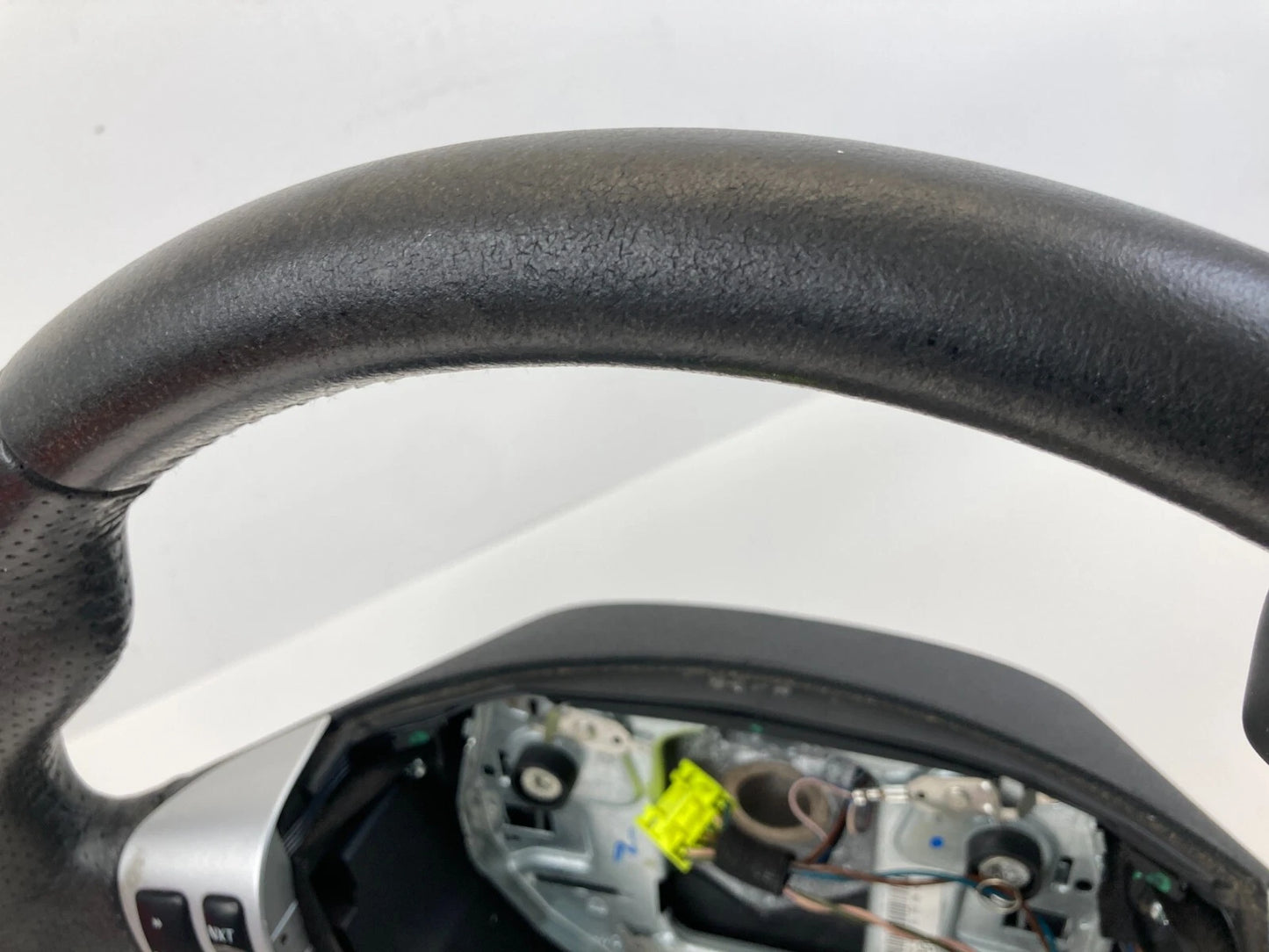 2005-2011 SAAB 9-3 STEERING WHEEL W/ SWITCHES BLACK LEATHER 12757703 OEM