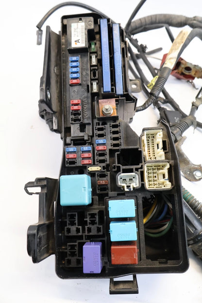 2007 2008 2009 2010 2011 TOYOTA CAMRY 2.4L UNDER HOOD ENGINE FUSE BOX ASSY OEM