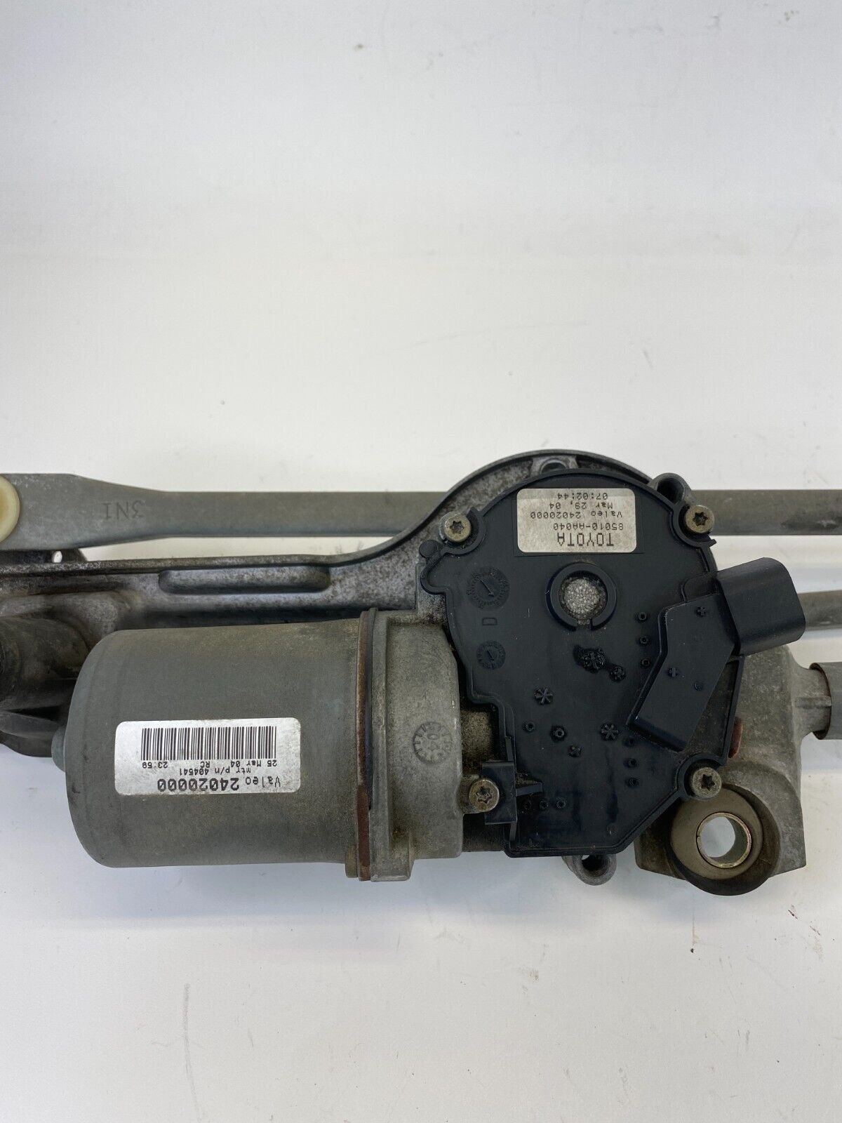 2002-2006 Toyota Camry Front Windshield Wiper Motor W/ Linkage 85010-AA040 OEM