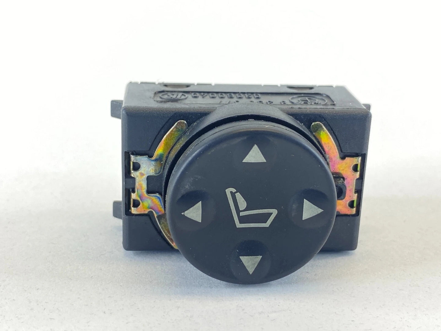 2001-2006 BMW 330XI RIGHT PASSENGER SEAT LUMBAR ADJUST SWITCH 8-360-877 OEM