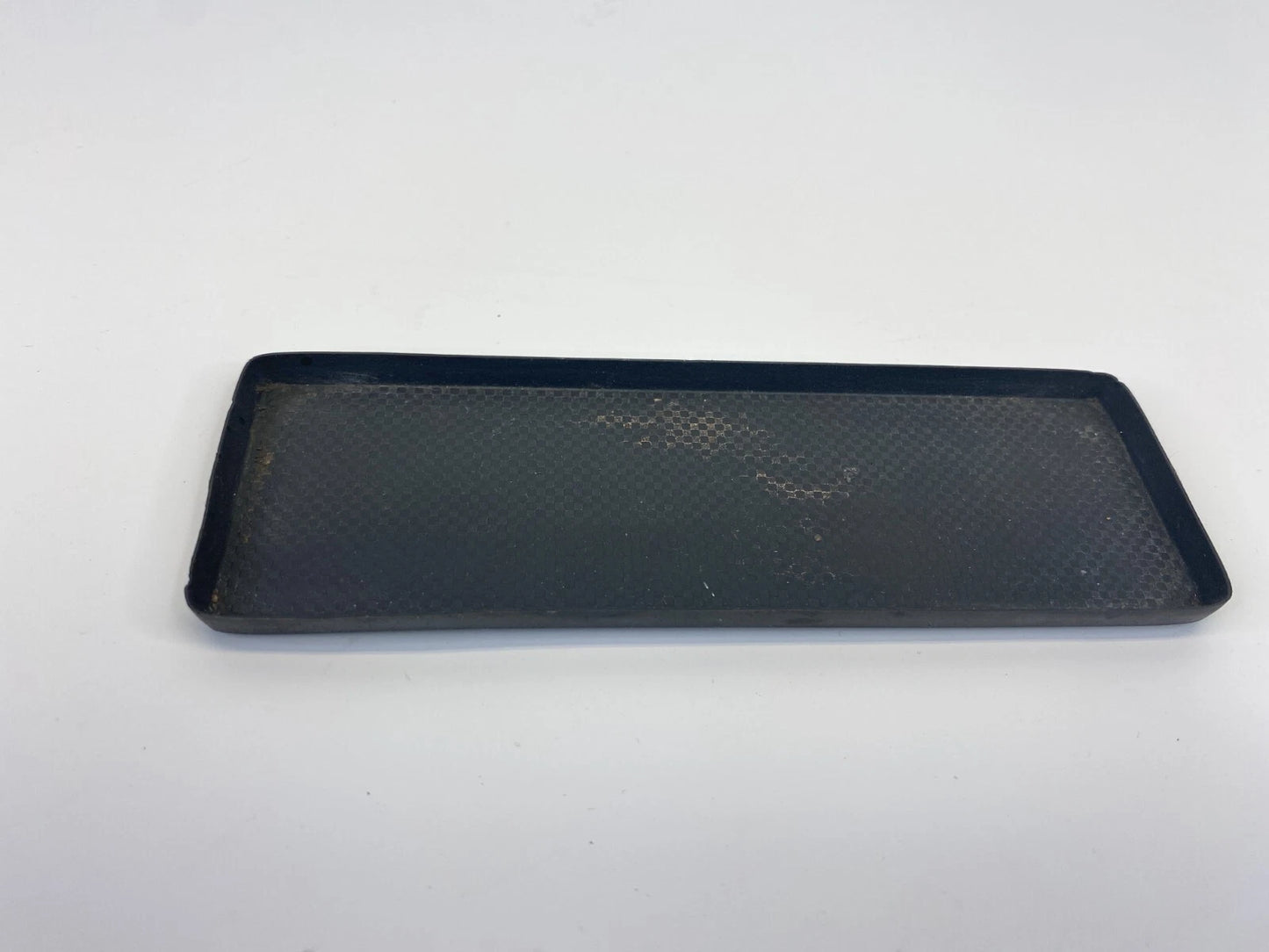 2005 2006 2007 JEEP GRAND CHEROKEE FRONT MAT RUBBER INSERT 052267082