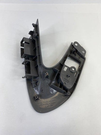 1998-2005 LEXUS GS300 FRONT RIGHT DOOR GRIP HANDLE BEZEL TRIM 74231-30300 OEM