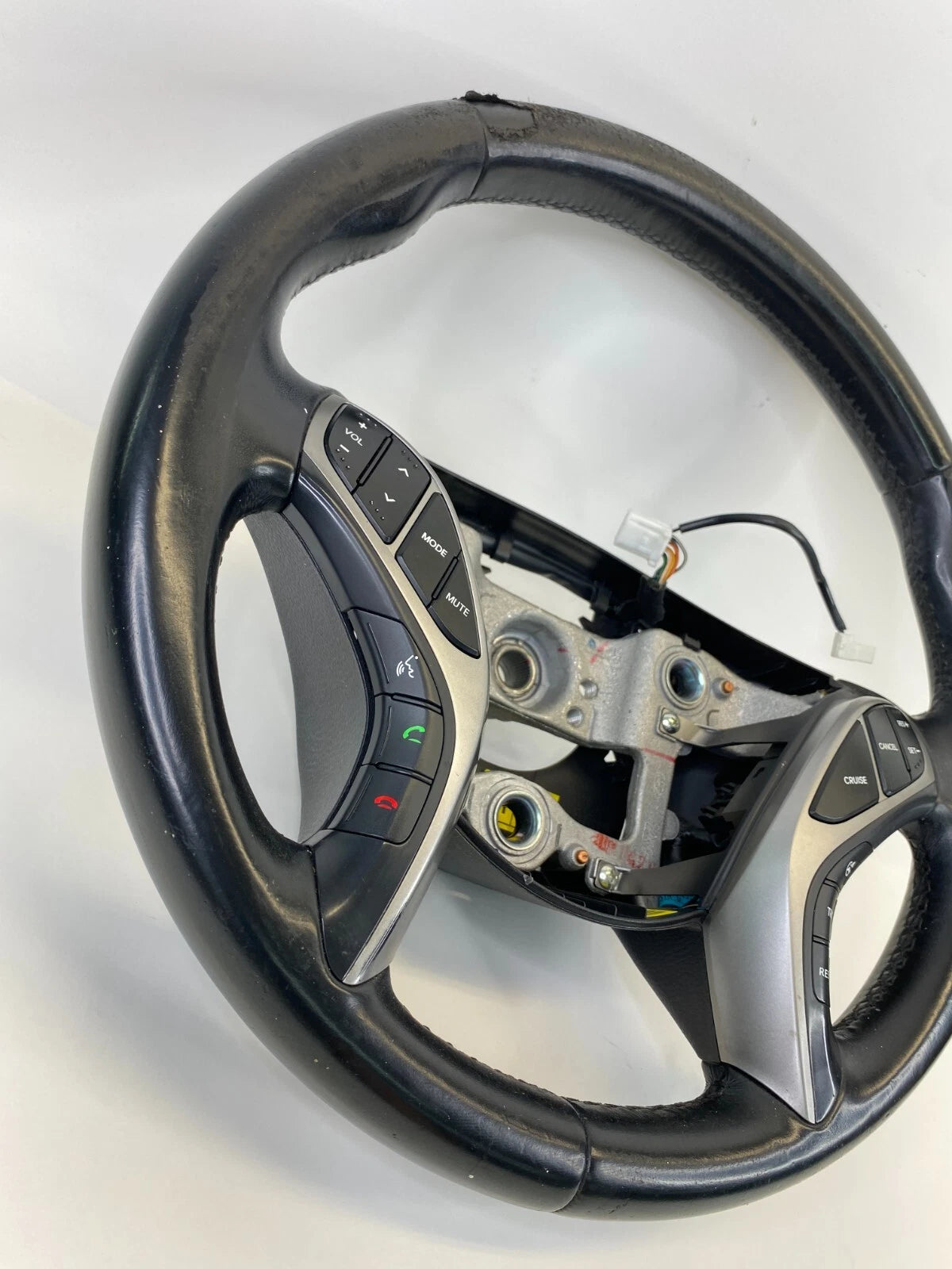 2013-2017 HYUNDAI ELANTRA GT STEERING WHEEL ASSY W/ CRUISE & PHONE CONTROL OEM