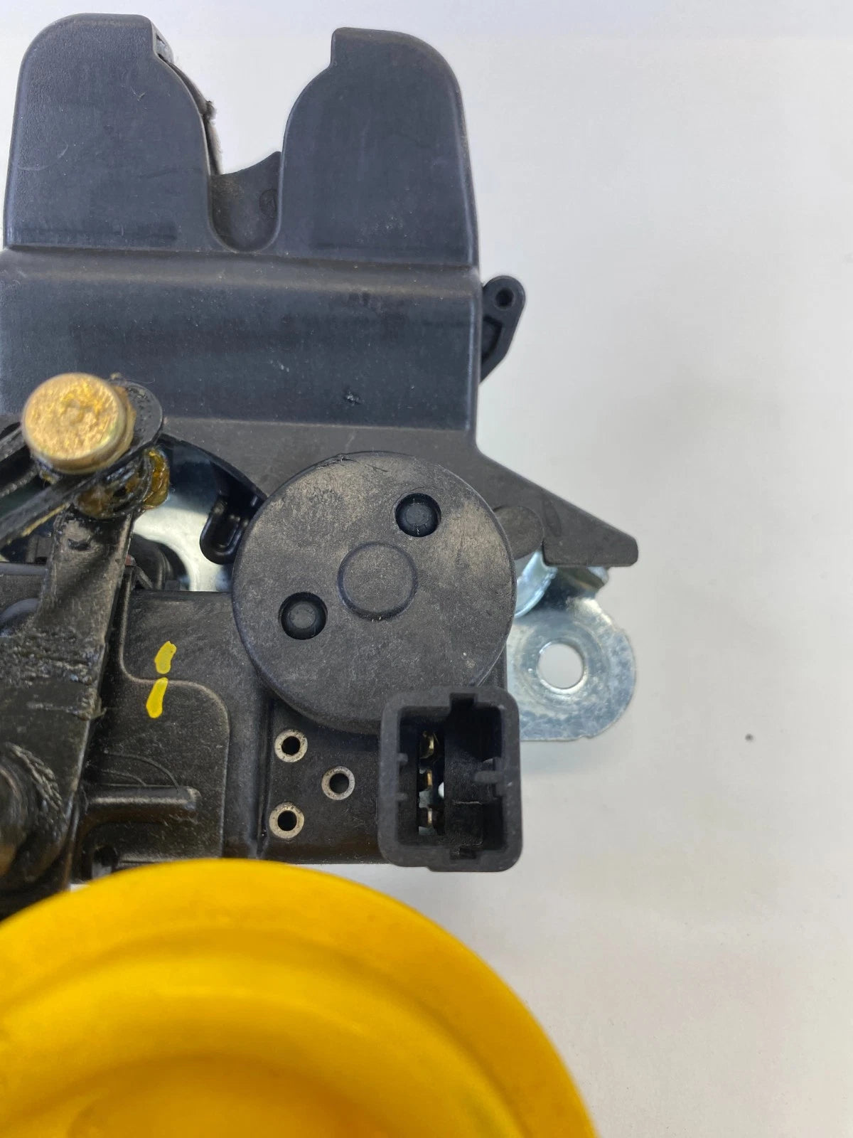 2006-2009 KIA OPTIMA SEDAN REAR TRUNK LID LOCK LATCH RELEASE ACTUATOR ASSY OEM