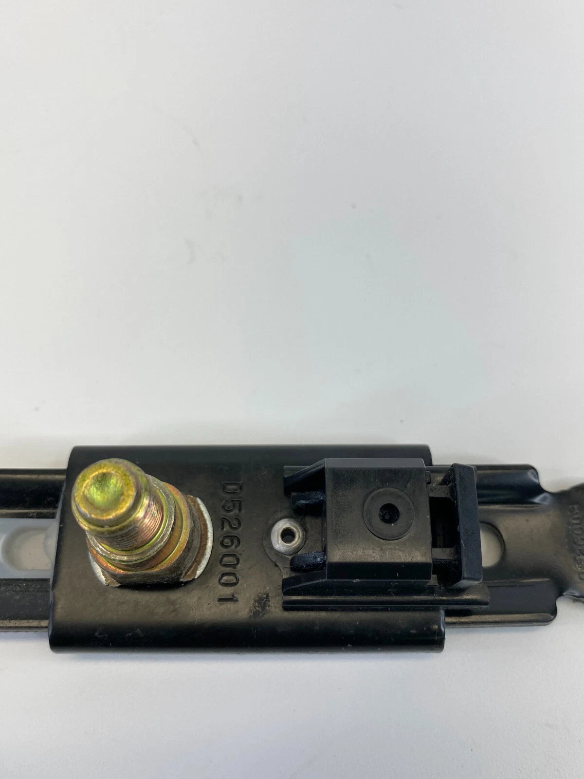 02 03 LEXUS ES300 04-06 ES330 RIGHT SIDE SEAT BELT HEIGHT ADJUSTER D526001 OEM