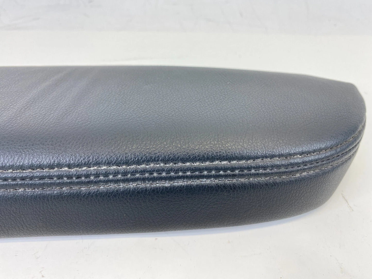 2007-2009 ACURA RDX FRONT RIGHT PASSENGER SIDE DOOR ARMREST PAD UNIT OEM