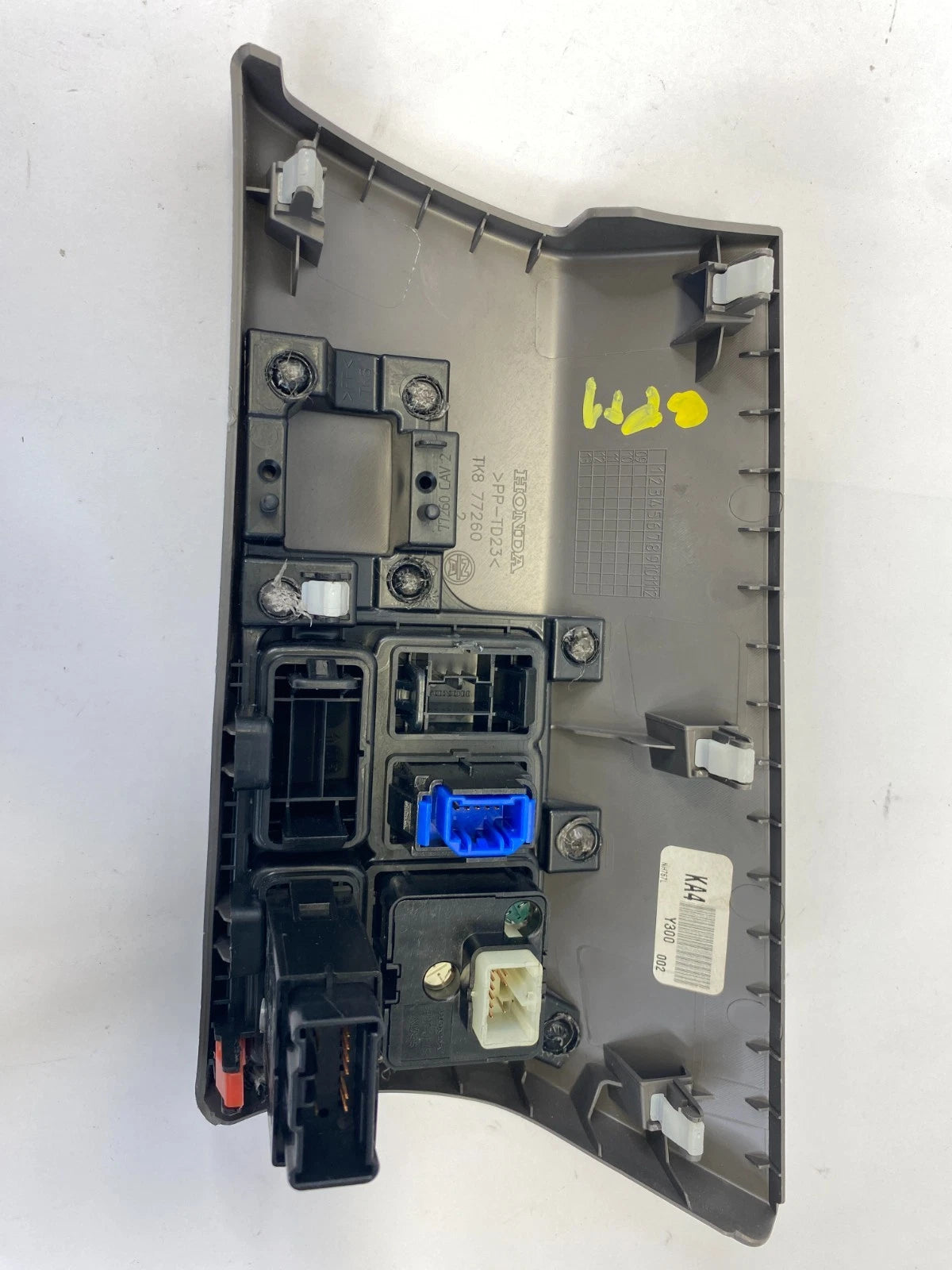 2011-2017 HONDA ODYSSEY POWER SLIDING DOOR & TRACTION CONTROL SWITCH W/ BEZEL