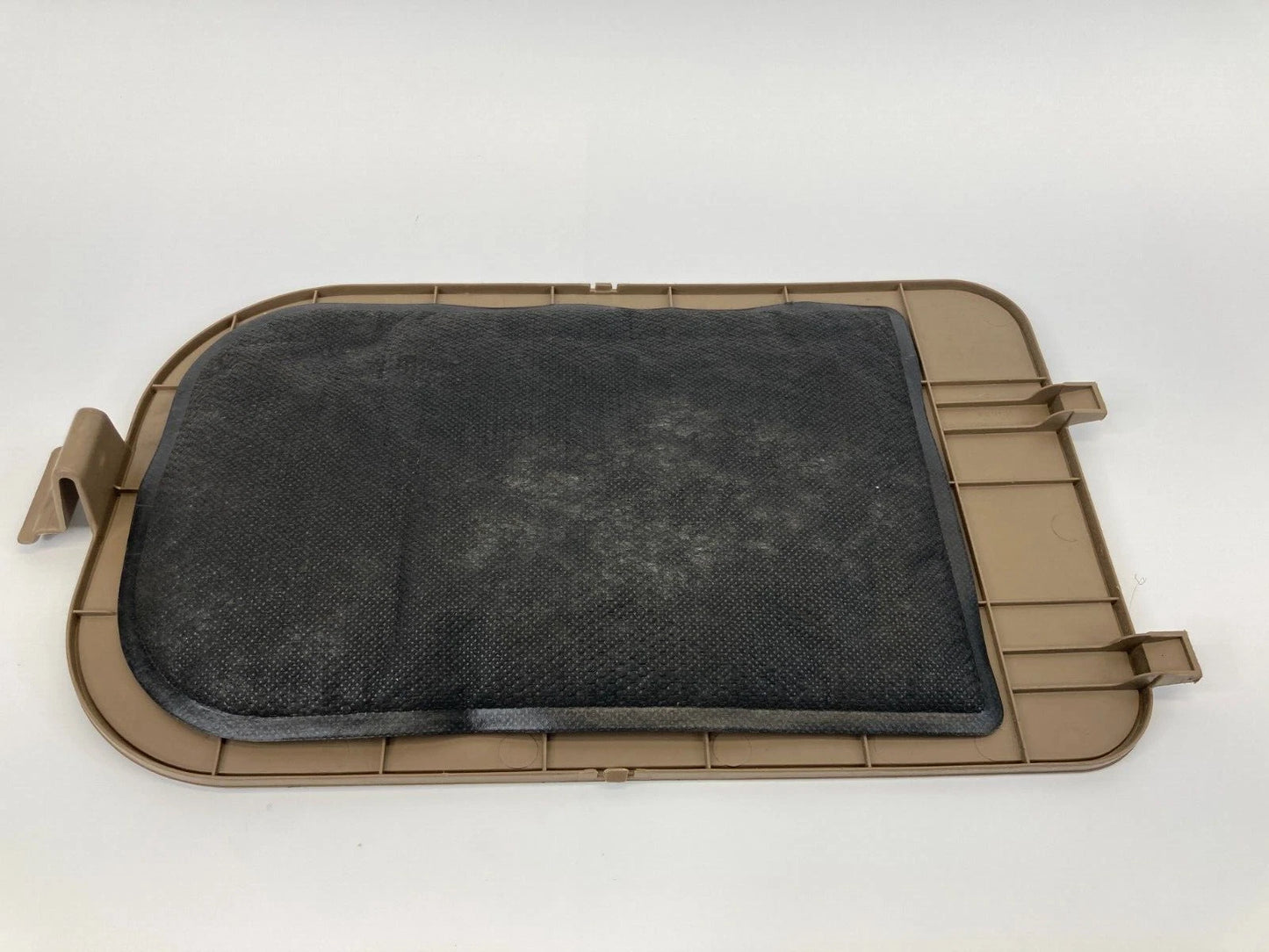 2004-2006 ACURA MDX REAR QUARTER PANELS JACK COMPARTMENT TRIM COVER BEZEL OEM