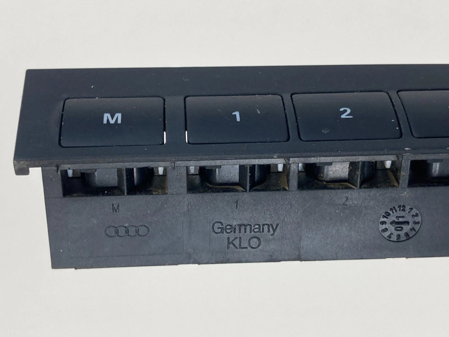 98-04 AUDI A6 A6 QUATTRO FRONT LEFT SEAT MEMORY CONTROL SWITCH 4B1-959-769 OEM